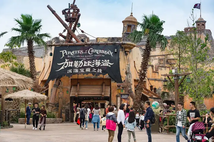 Pirates of the Caribbean entrance